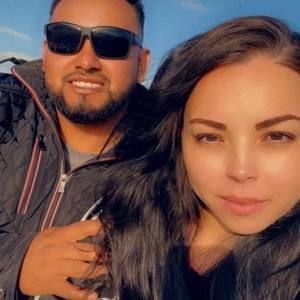 Meet your Posher, Ismene